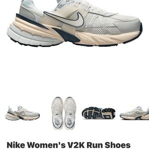 Nike Light Beige Sneakers with Blue Details